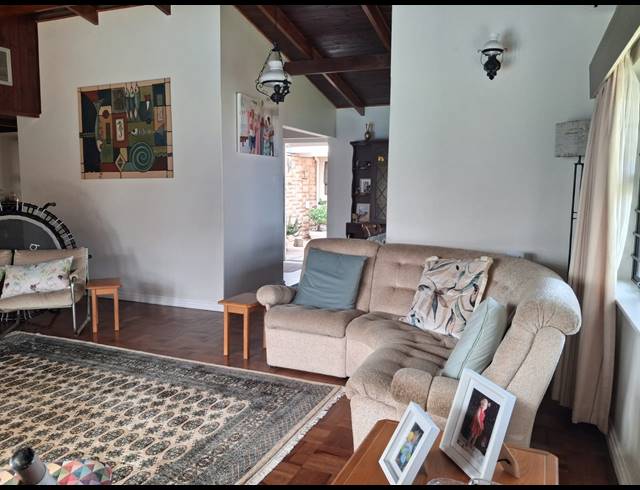 3 BEDROOM HOUSE FOR SALE IN BLUFF